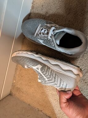 Light Gray Women's Knit Running Sneakers - Lightweight Comfort